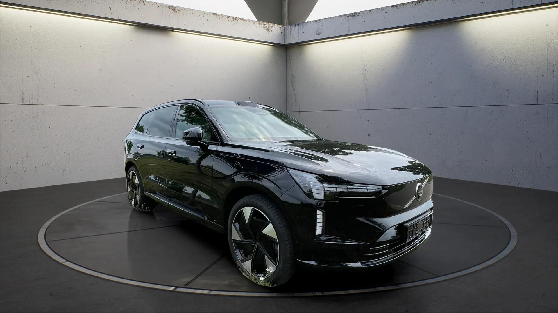Volvo EX90